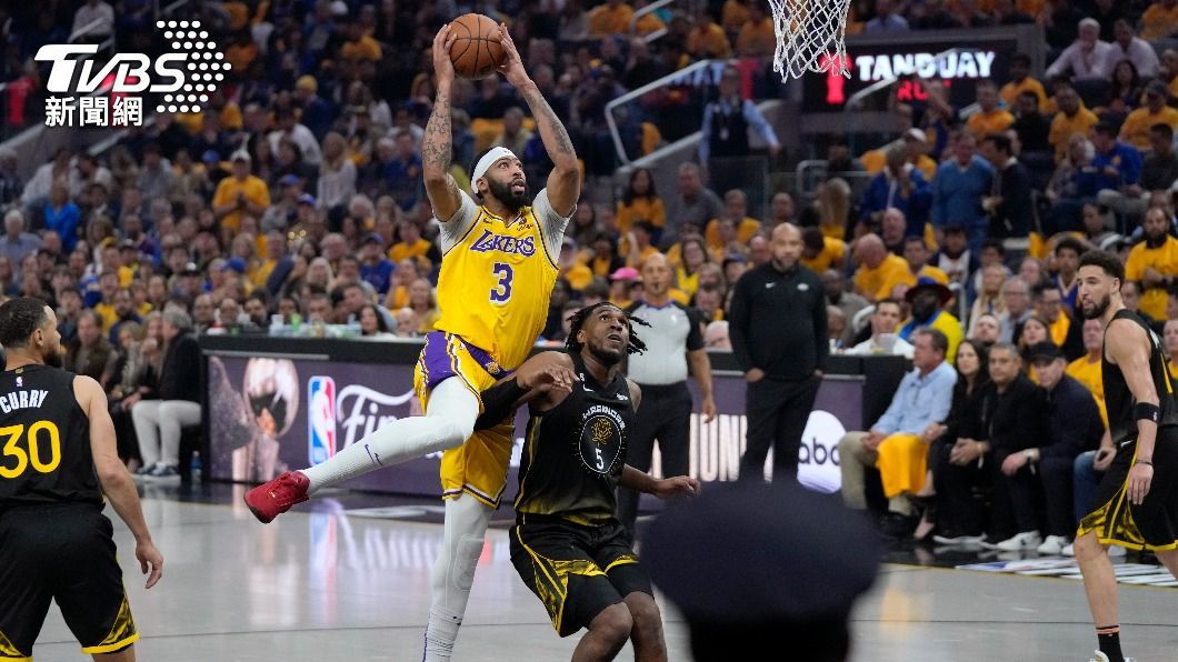 戴維斯超神勇!季後賽繳華麗數據 NBA第2人