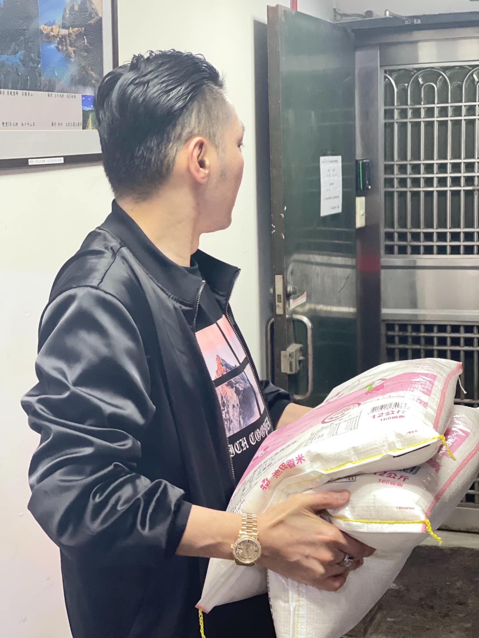 連千毅似乎心情未受影響,直言自己要去送物資。(圖/翻攝自連千毅臉書)