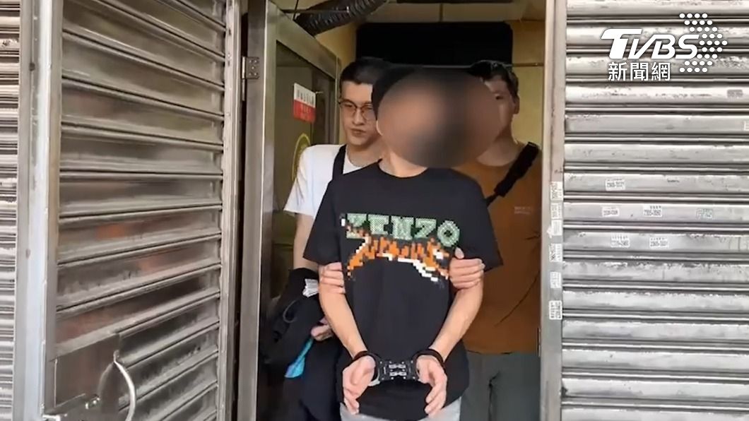 警方循線至北市萬華區逮捕黃姓藥頭。(圖/TVBS)