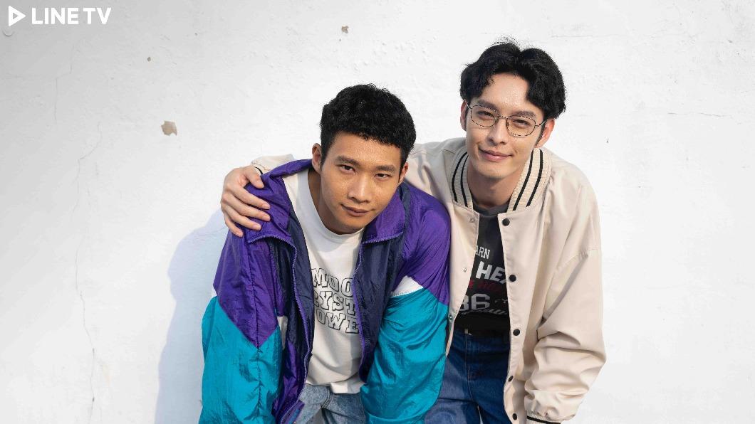 曹佑寧（右）、黃冠智飾演兄弟。（圖／LINE TV提供）