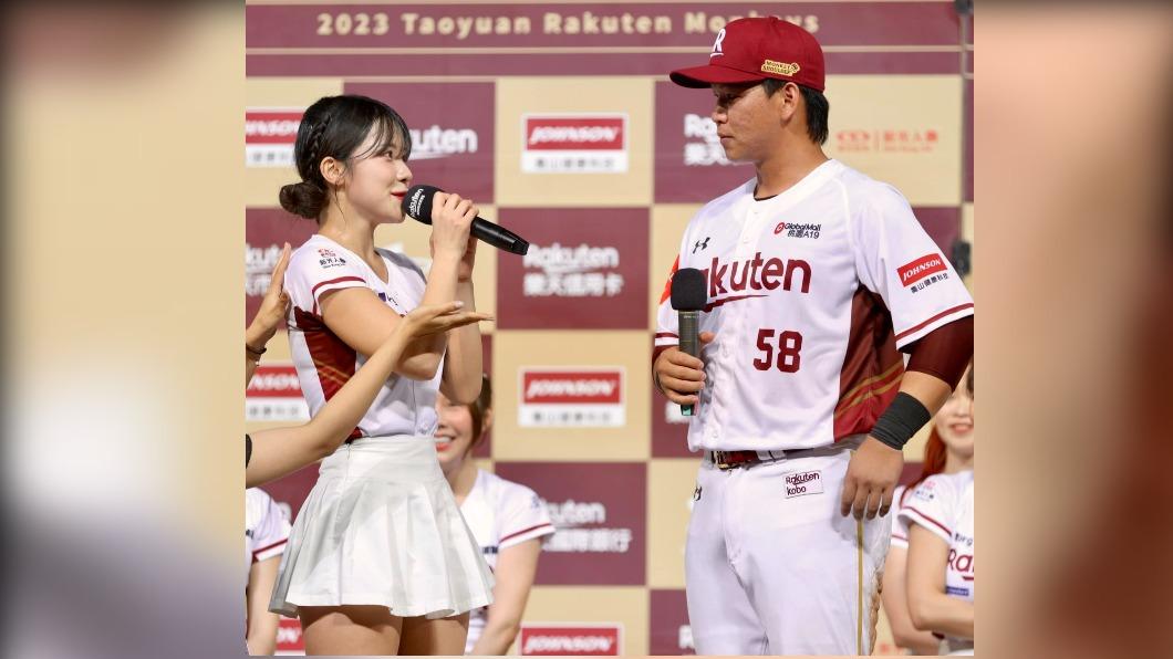 MVP廖健富害羞了! 連2天互動李多慧＂2提問＂全場笑翻