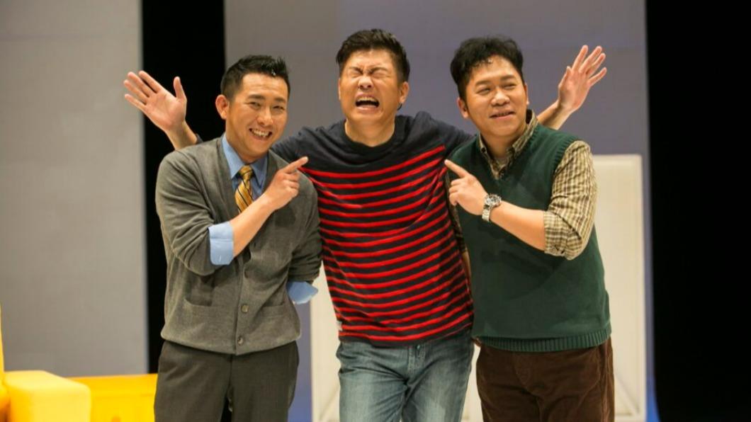 《ART》是卜學亮(右起)和曾國城、屈中恆兩位好友合作,3人默契十足。(圖/果陀劇場提供)