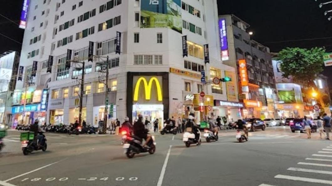 麥當勞逢甲店被譽為知名地標。（圖／翻攝自Google Maps）