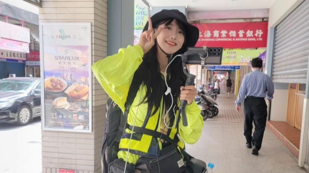 徒步環島超吸粉!鄉民列「企鵝妹成功關鍵」:最頂的那種