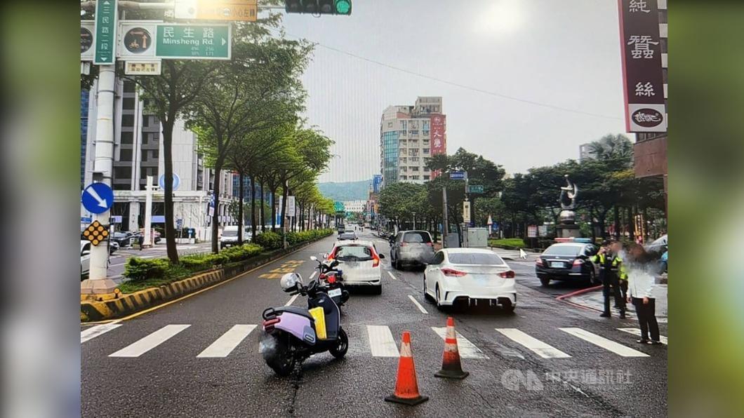 妻子過斑馬線遭撞斷腿　鄭寶清籲重視行人地獄問題