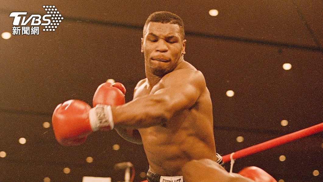 年輕氣盛的泰森於1986年成為最年輕的重量級拳王。(圖/達志影像美聯社)