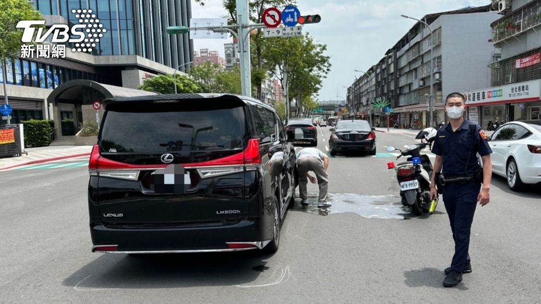 員警現場即認定是「故意行為之行車糾紛」,觸犯《刑法》公共危險罪。(圖/TVBS)
