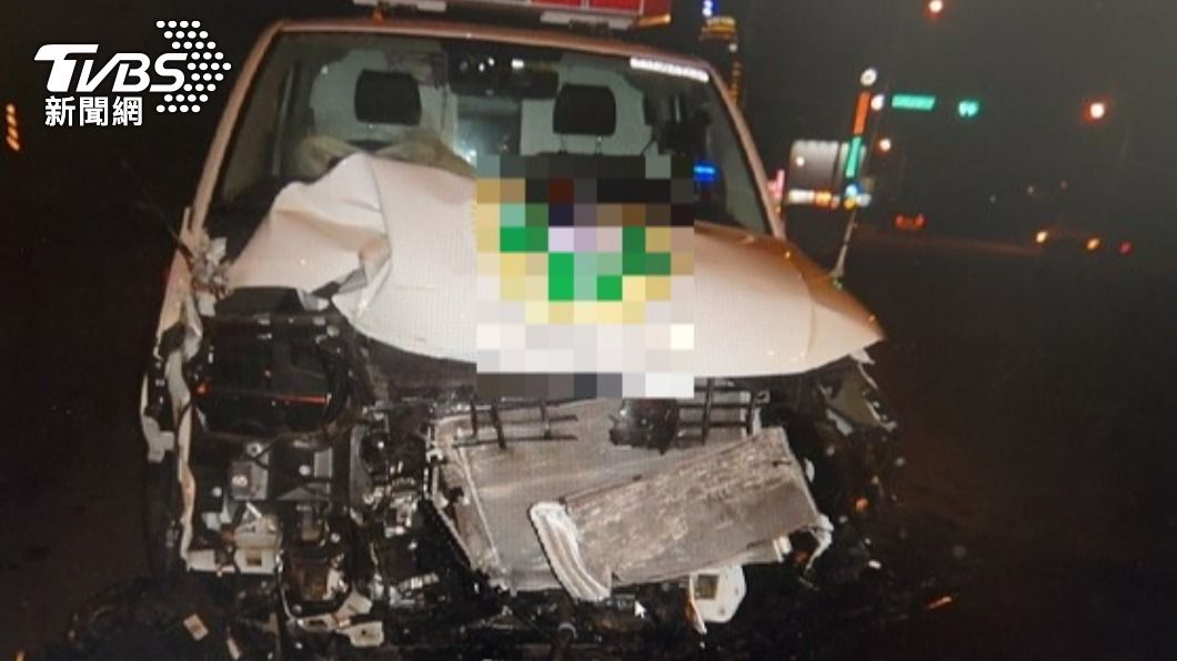 超衰!救護車接病患前遇碰撞 司機、護理師先掛彩