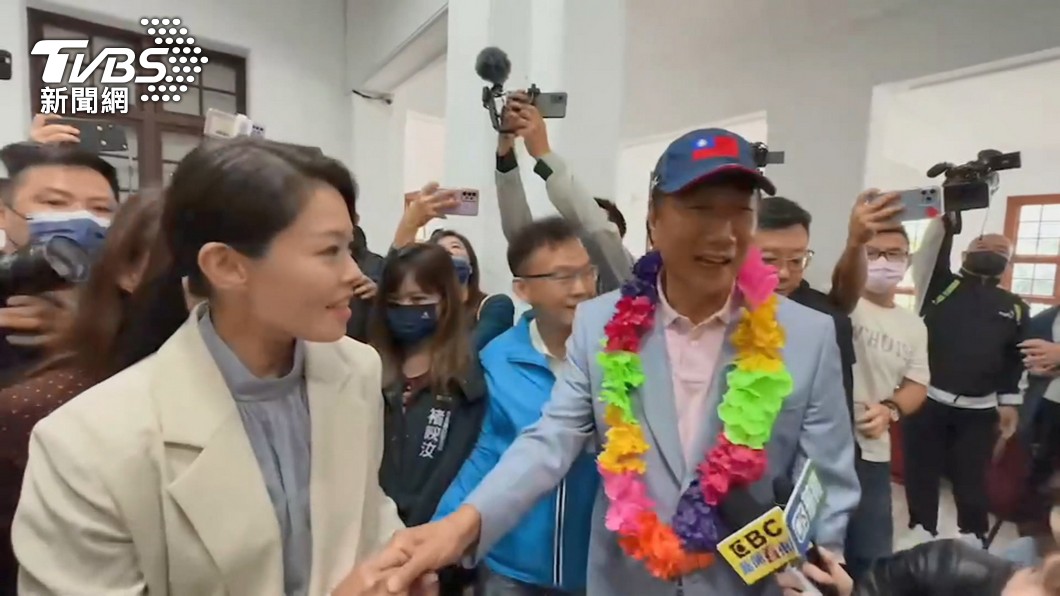 黃世聰認為高虹安對郭台銘是大傷。(圖/TVBS)