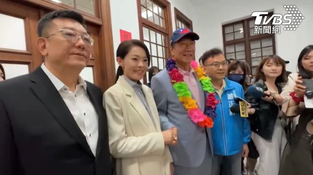 諷「警總要回歸」　郭台銘憂戰爭危機：我談判一定有尊嚴