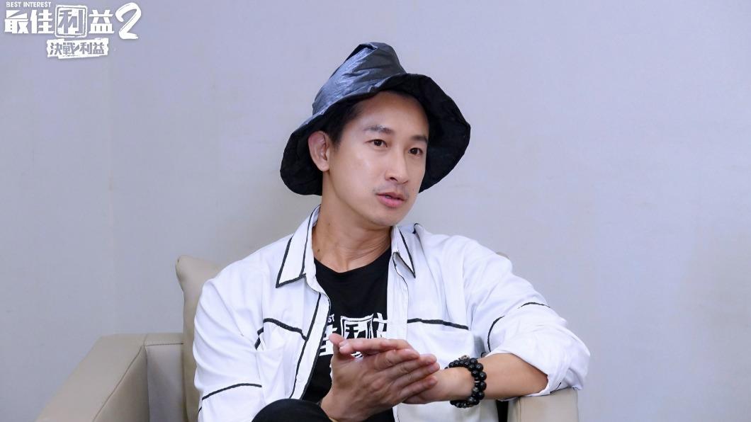 邱凱偉想挑戰劇中天心扮演的「方箏」律師角色。（圖／八大電視提供）