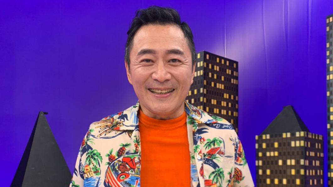 男星遭賞巴掌!隱形眼鏡「卡眼角位移」飆淚 對方竟嗆:可以得金鐘