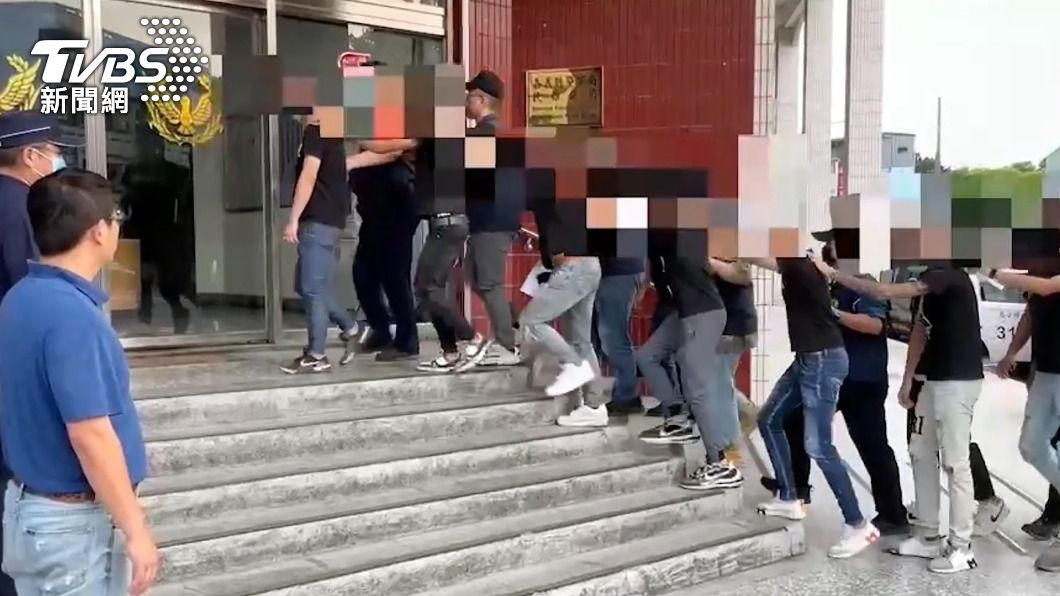 敬酒變鬥毆!嘉義水仙宮信眾打成一團 警方函送20人