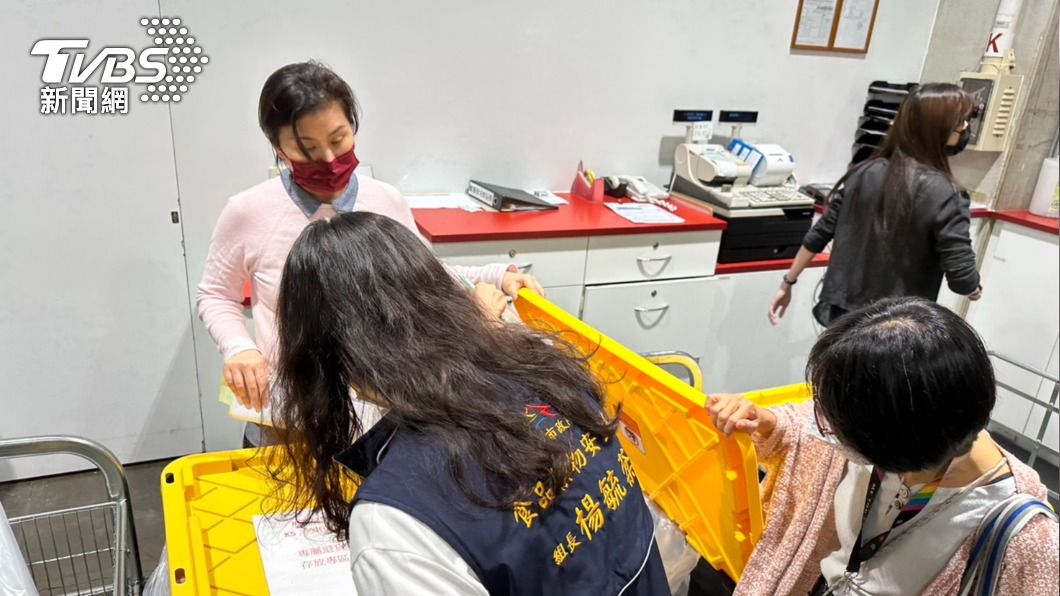 好市多台中分公司未通報衛生局,遲至4月28日才通知會員回收。(圖/台中市衛生局提供)