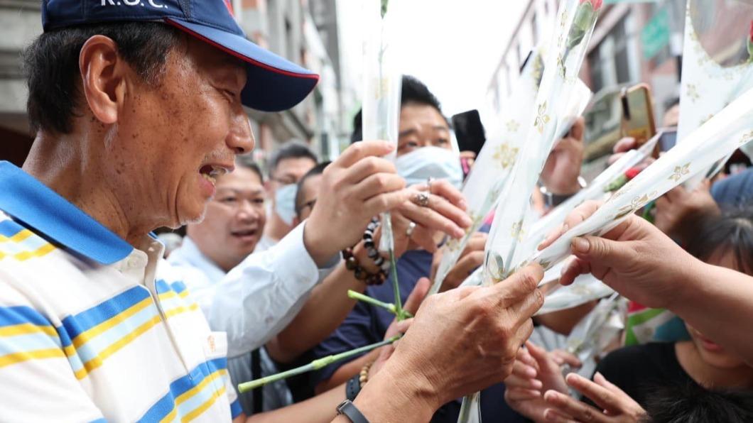 邱毅預言週末以後郭台銘的民調一定超車侯友宜。（圖／翻攝自郭台銘臉書）