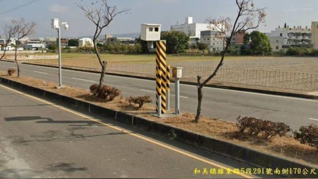 「固定桿式自動取締違規照相設置」地點共有77處,當中會有37處是實際有設置照相機,且會不定期更換地點。(圖/交通隊提供)