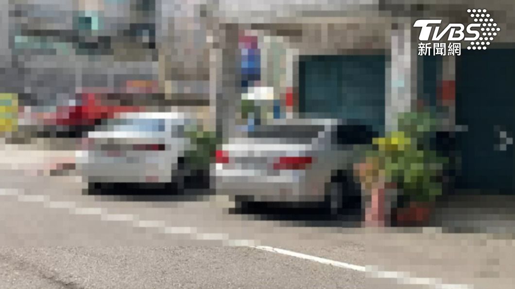 兒子要父親移車爆發口角。(圖/TVBS)