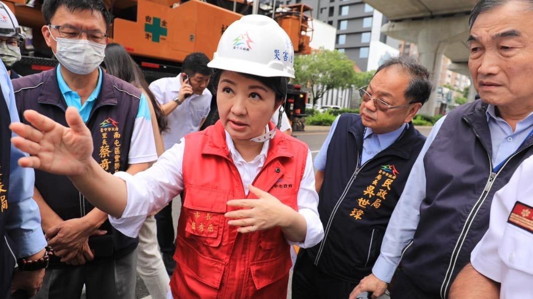 中捷事故!董座帶頭拍手挨轟 盧秀燕罕動怒:不妥且白目