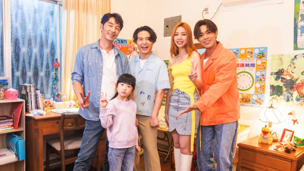 為了告五人!李李仁認「拋下妻女」 揭陶晶瑩獨飛美國真相