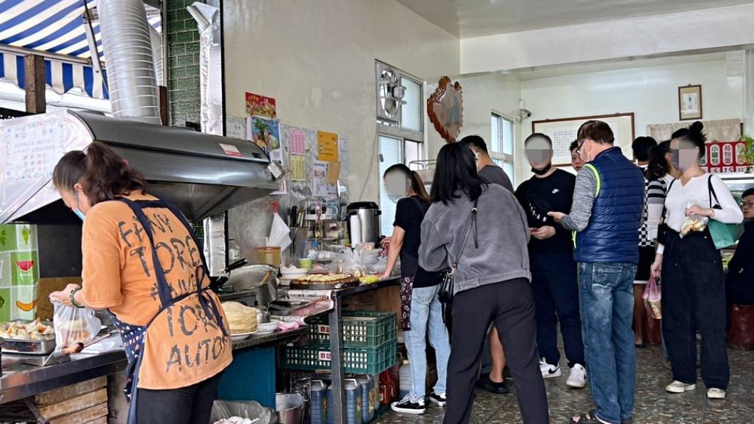 在地人好評早餐,中午前就賣光了。(圖/陳小可的吃喝玩樂提供)
