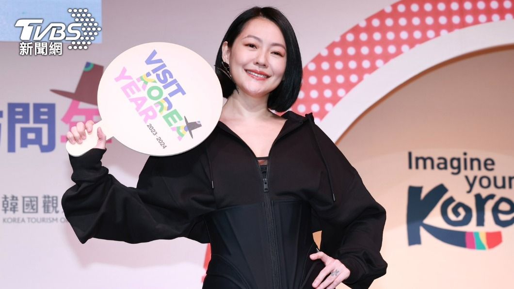 大S流產心碎!小S「深V開到肚臍」撇話題 揭她婆媳互動:2人會依偎