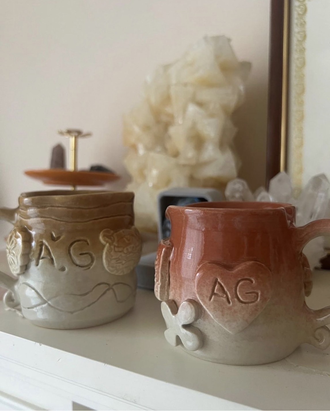 王淨、曹佑寧情侶杯「A.G」代表兩人名字。(圖/翻攝自曹佑寧IG)