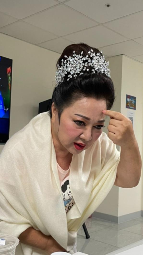 白冰冰當時臉部被砍，傷疤更一路延伸到頭皮，相當駭人。（圖／陳薈涵攝）