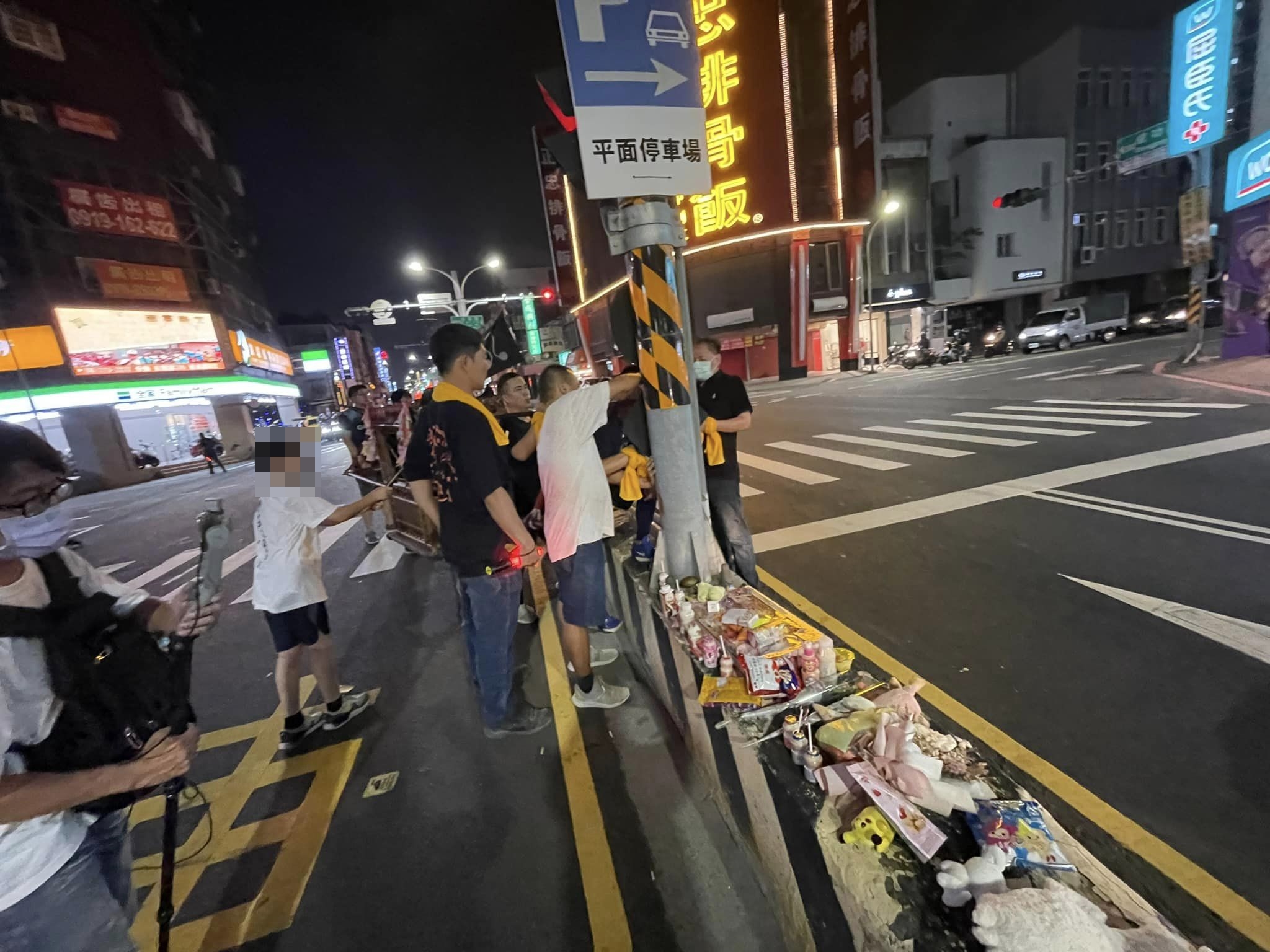 慈悲的城隍爺將女童靈識帶回廟中。(圖/翻攝自謝奇峰臉書)
