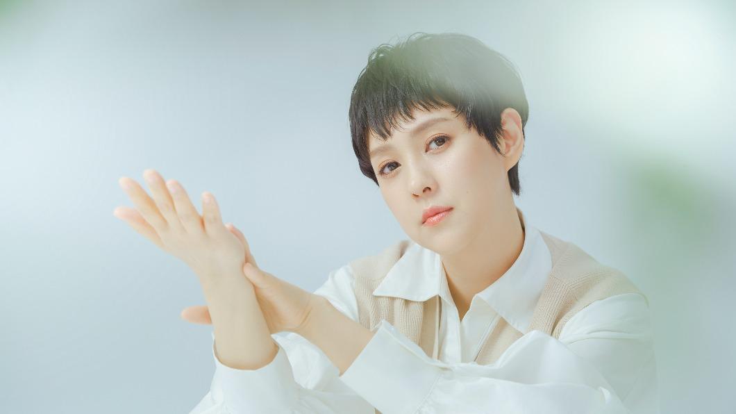 朱芯儀挺過18次化療「公開插管光頭照」 母親節報喜:要多愛自己
