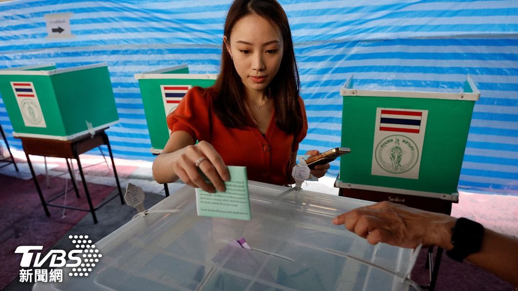 泰國大選吸引大批首投族與年輕選民積極參與。（圖／達志影像路透社）