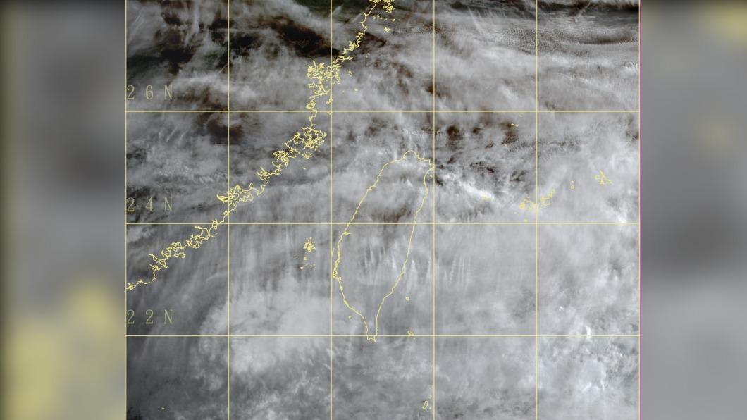 2地是降雨熱區!鄭明典貼這圖曝「全台都被雲蓋滿」
