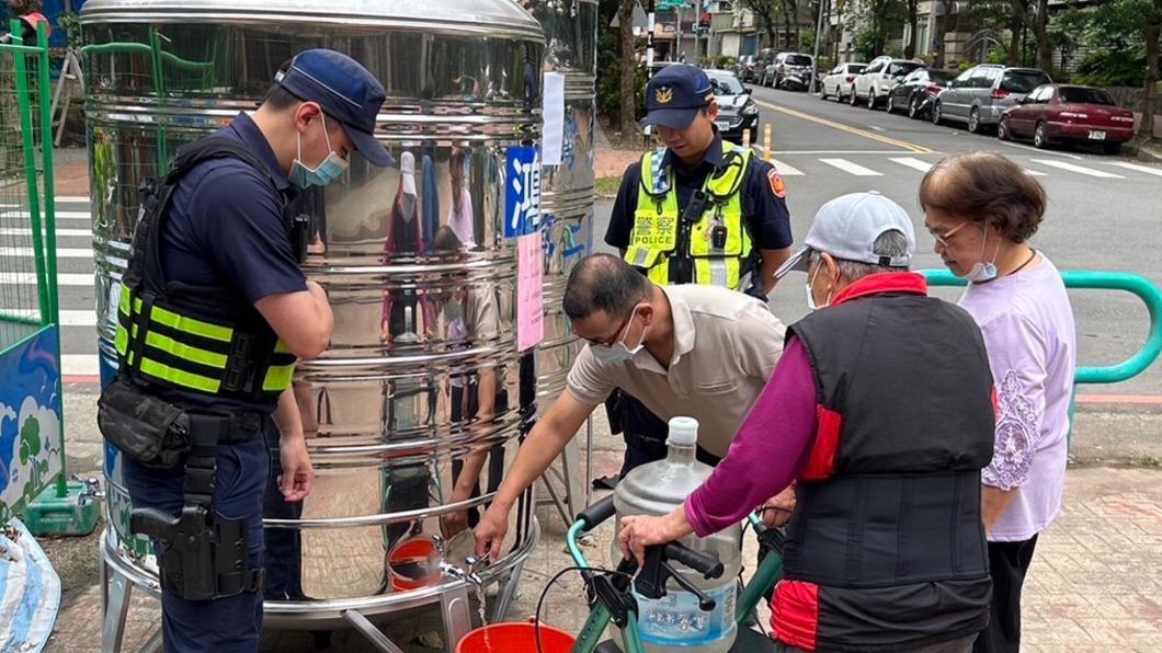 桃園停水設臨時供水站　阿伯把水塔搬回家…警火速逮人