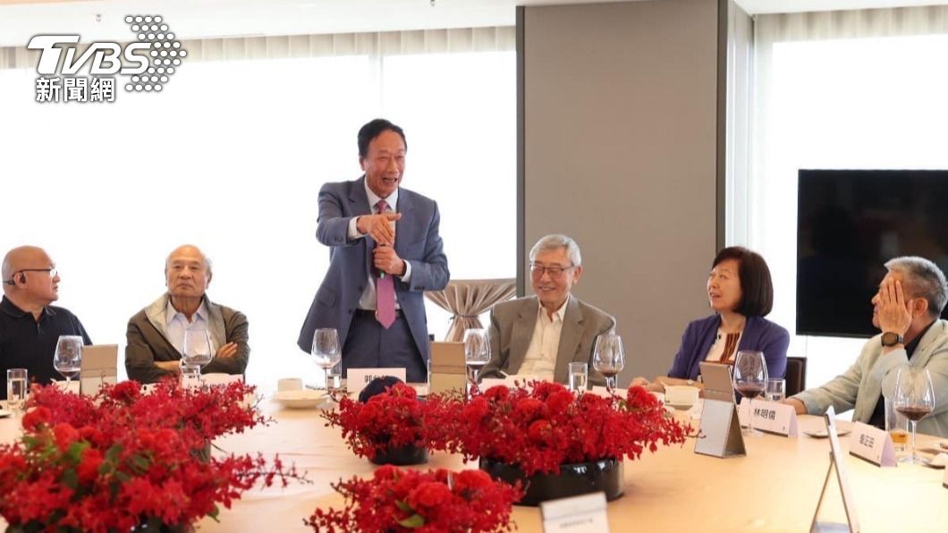 舉"巴菲特賣台積電股票" 郭台銘:透過政治力量才能降低戰爭