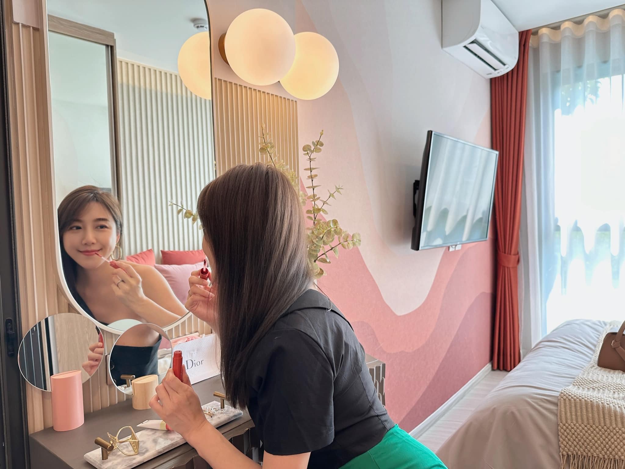 雙胞胎藝人佩佩在曼谷購入第3間房。（圖／翻攝雙胞胎藝人佩佩臉書）