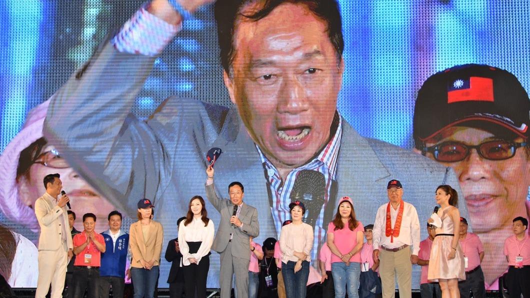邱毅認為若確定徵召侯,郭台銘可能大反彈,轉為郭柯合。(圖/翻攝自郭台銘臉書)
