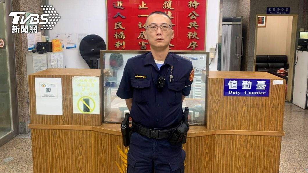 民生西路派出所警員李栩字 。(圖/TVBS)