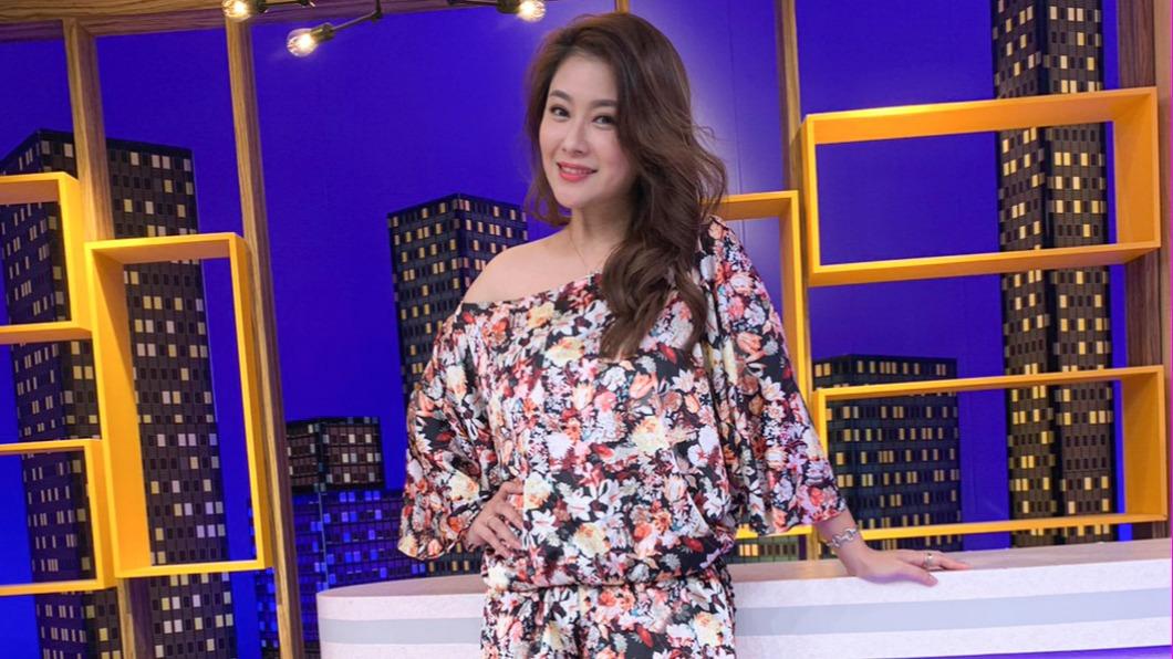 八點檔女星開車睡著!衝撞護欄爆哭 謊稱「閃避輪胎」道歉