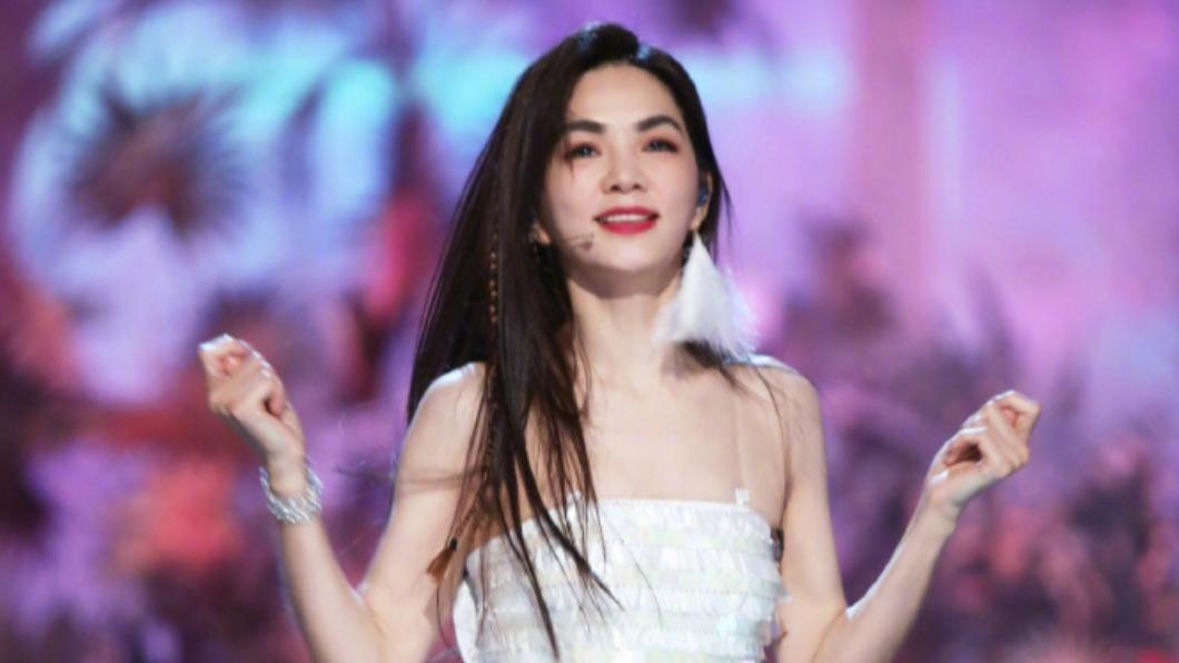 Ella大跳甜美神曲：沒這麼女過　遭陸網出征急改文