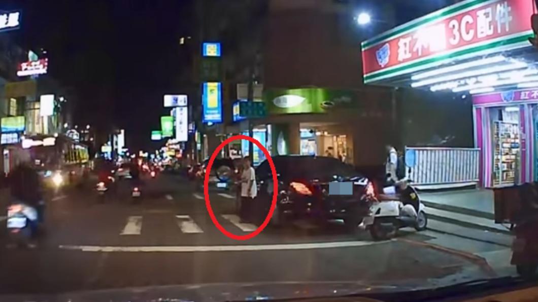 45車經過斑馬線!沒一台禮讓女童卻沒開罰 警方曝原因