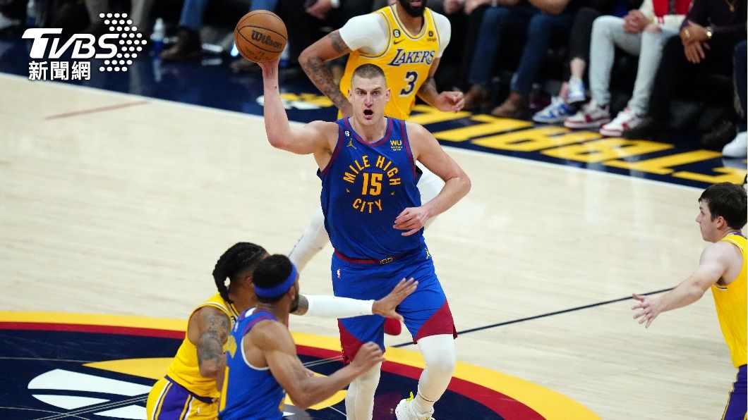 NBA/Jokic繳「超狂大三元」 季後賽寫紀錄