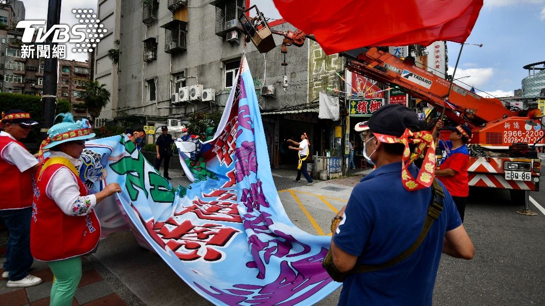 圖輯／國民黨徵召日！郭韓粉、獨團現身黨部　爆警民衝突　