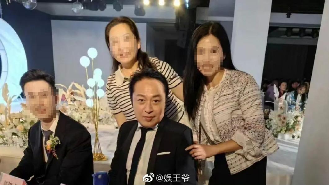瓊瑤小生超崩壞現況曝光　中年暴肥髮際線後退！唱農村婚禮過活