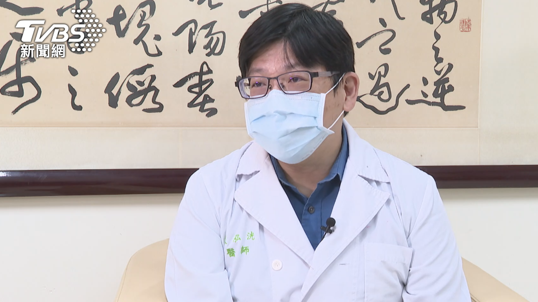台大精神醫學部主治醫師蘇泓洸。(圖/TVBS潘建樺攝影)