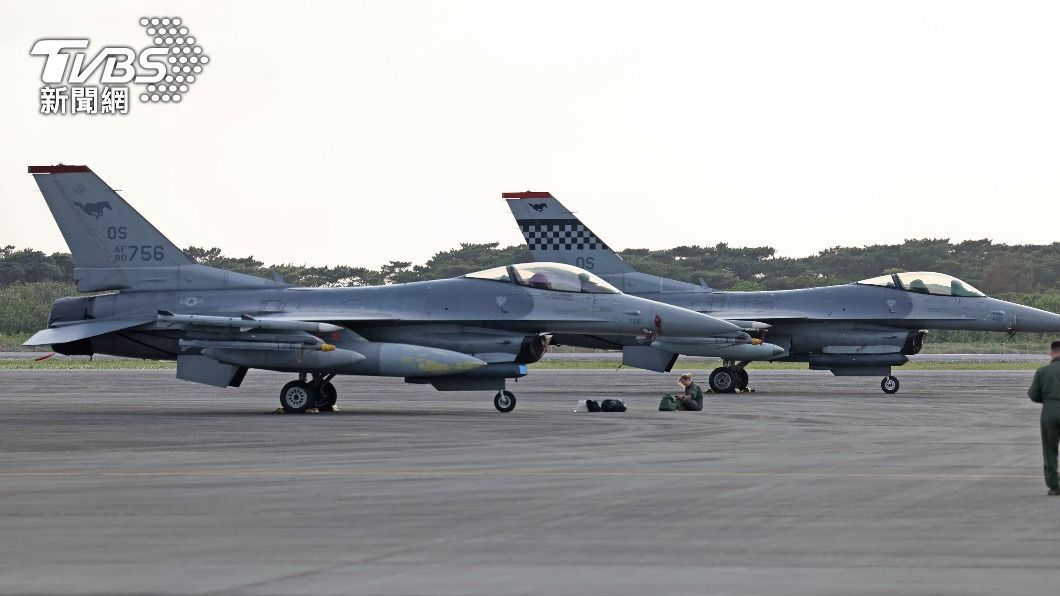 美軍在日本那霸機場的戰機。(圖/達志影像美聯社)