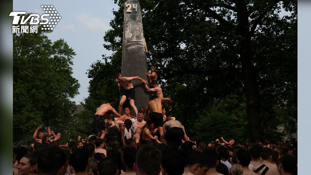 傳說冠軍將會是同屆中第一個成為海軍上將的人。（圖／達志影像路透社）