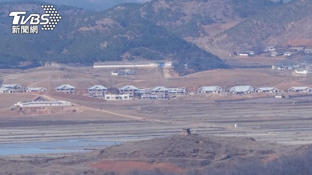 韓媒指出,北韓於疫情後封鎖邊境,導致民眾難以「脫北」。(圖/達志影像美聯社)
