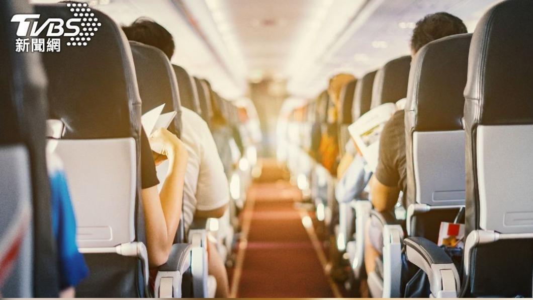 別碰！飛機上「這三處」超髒　空服員：看過的嘔吐物都放那