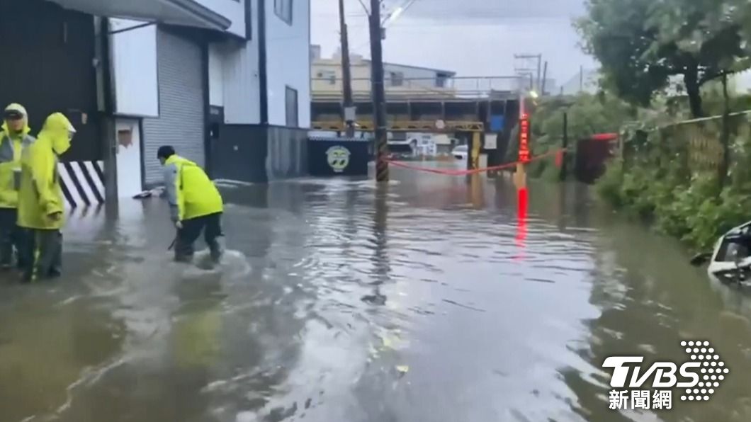 新竹市不少地區淹水。(圖/新竹市議員曾資程提供)
