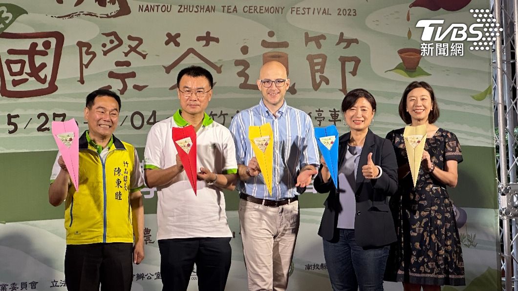 陳吉仲今出席「2023國際茶道節」宣傳記者會。(圖/呂欣芷攝)