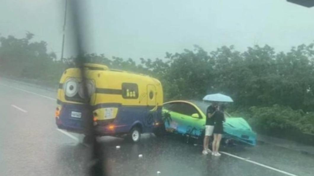 特斯拉國道打滑再被「小小兵露營車」追撞 車主是知名YTR